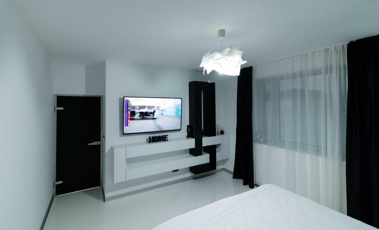 Ezra Luxury Apartments Năvodari Exteriör bild